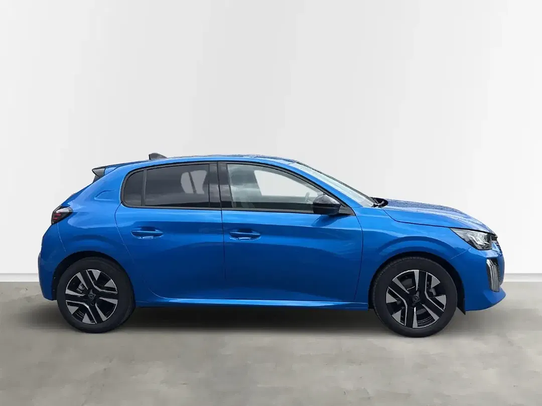 Peugeot 208 - Thumbnail 4