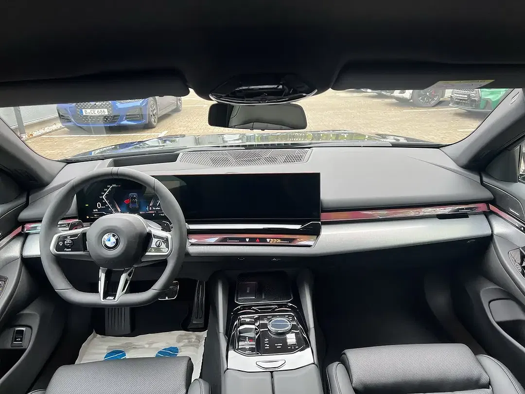 BMW 520 - Thumbnail 10