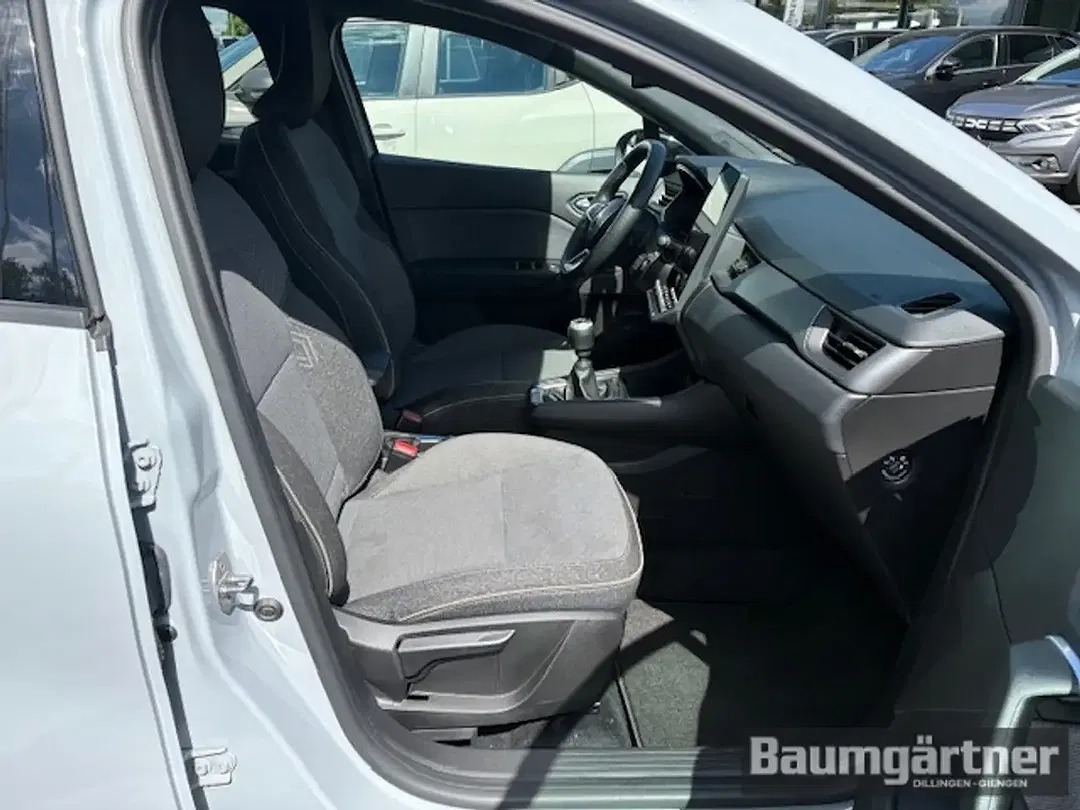 Renault Captur - Thumbnail 8