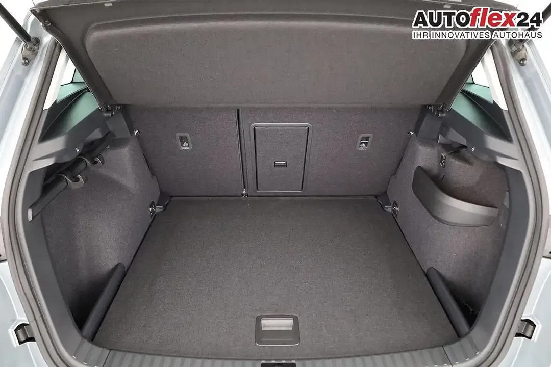 Skoda Karoq - Thumbnail 12