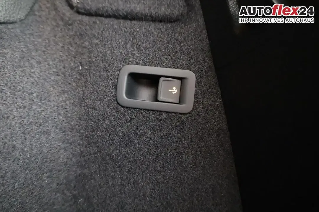 Skoda Karoq - Thumbnail 13