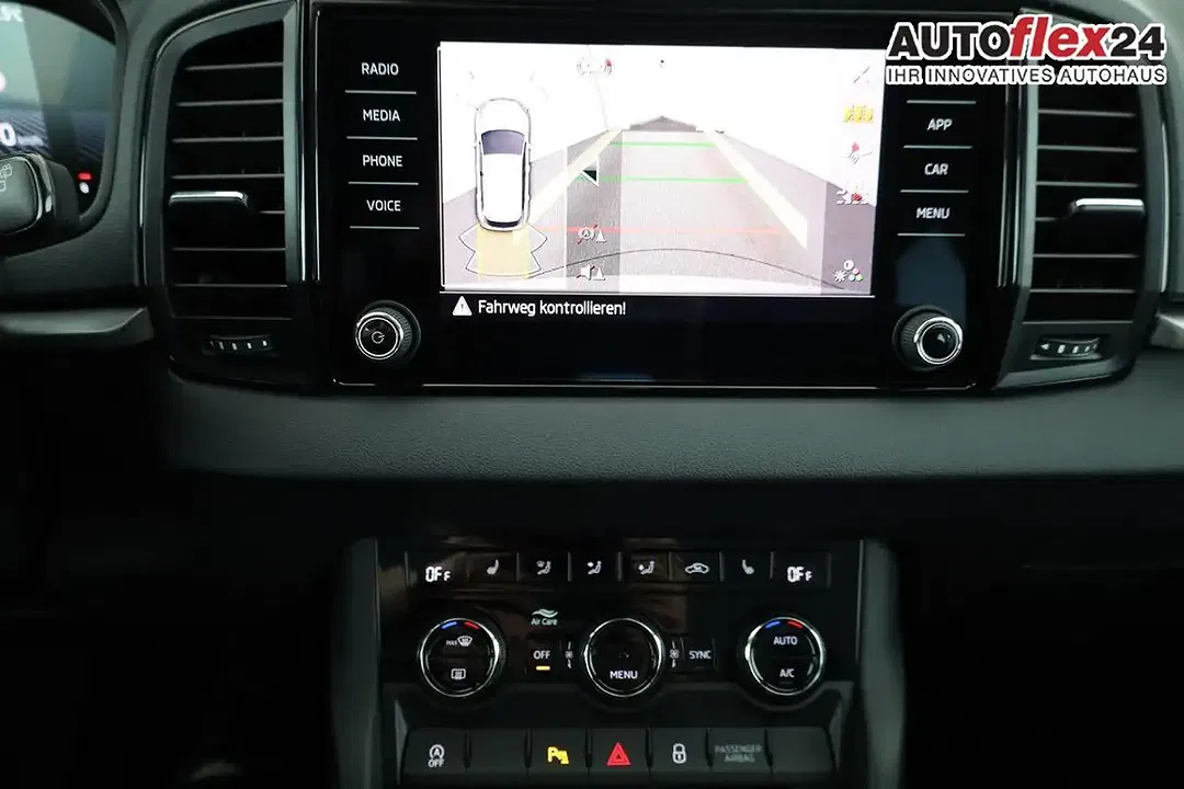 Skoda Karoq - Thumbnail 6