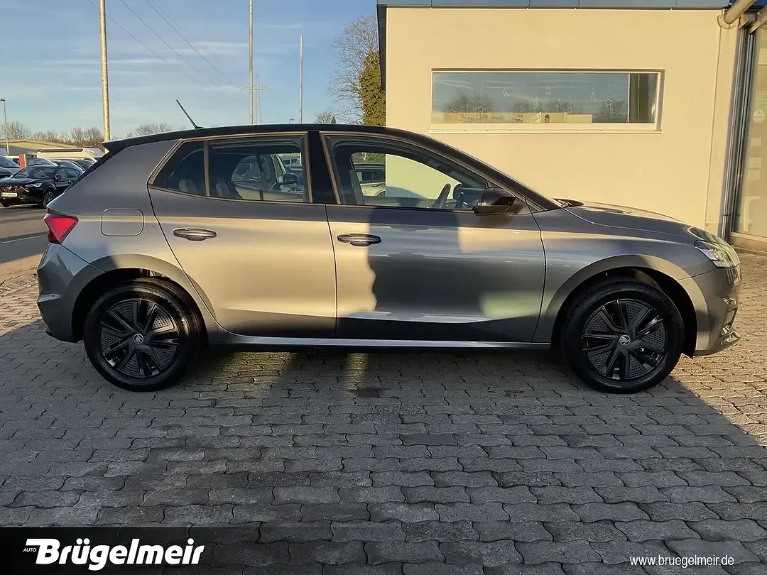 Skoda Fabia - Thumbnail 5