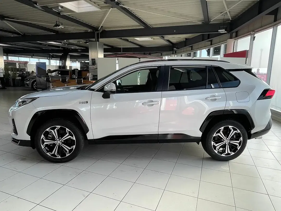 Suzuki Across - Thumbnail 3
