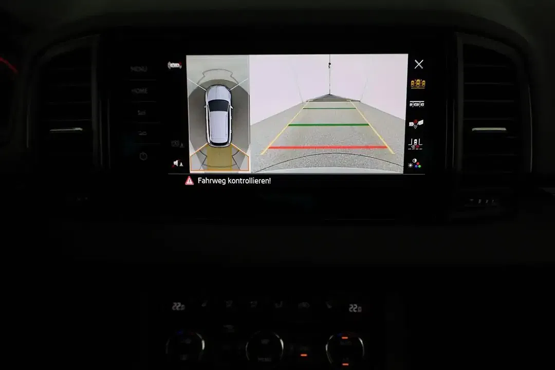 Skoda Karoq - Thumbnail 6