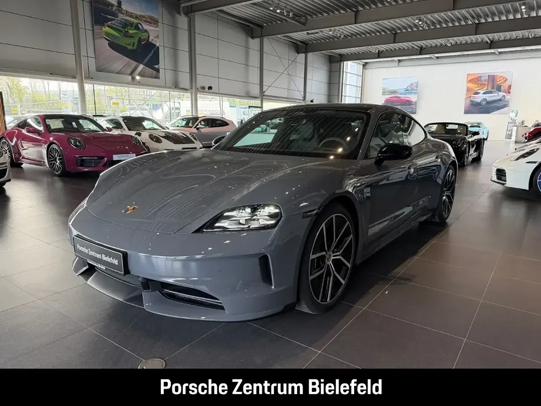 Porsche Taycan - Thumbnail 1