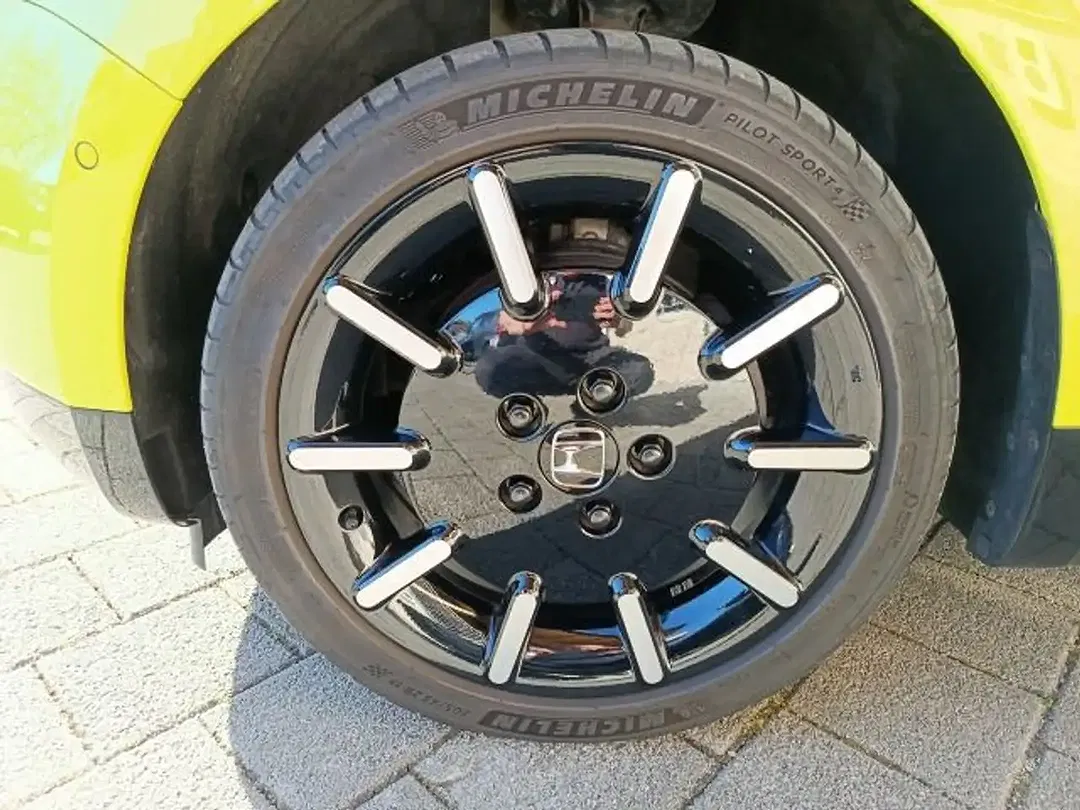 Honda e - Thumbnail 11