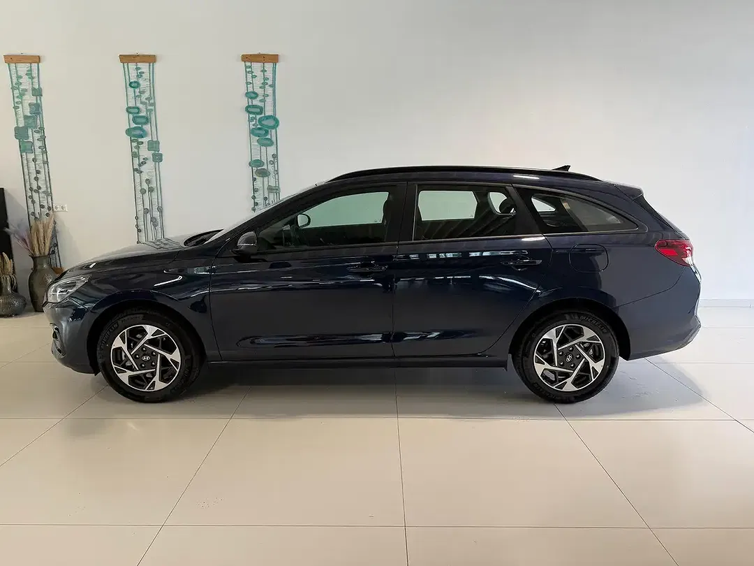 Hyundai i30 - Thumbnail 2