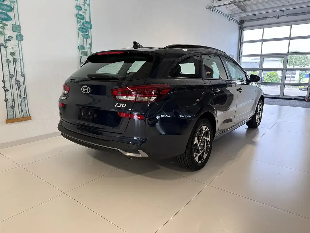 Hyundai i30 - Thumbnail 4