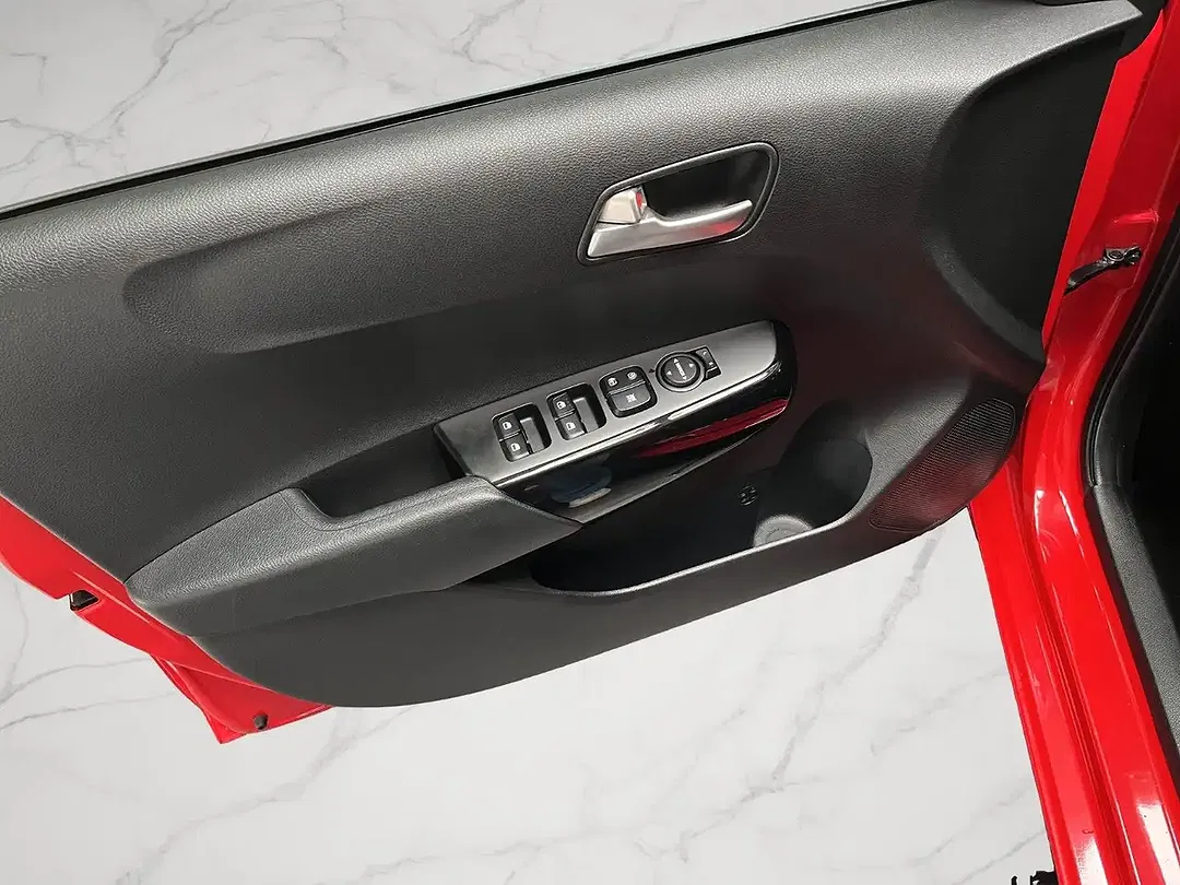 Kia Picanto - Thumbnail 13