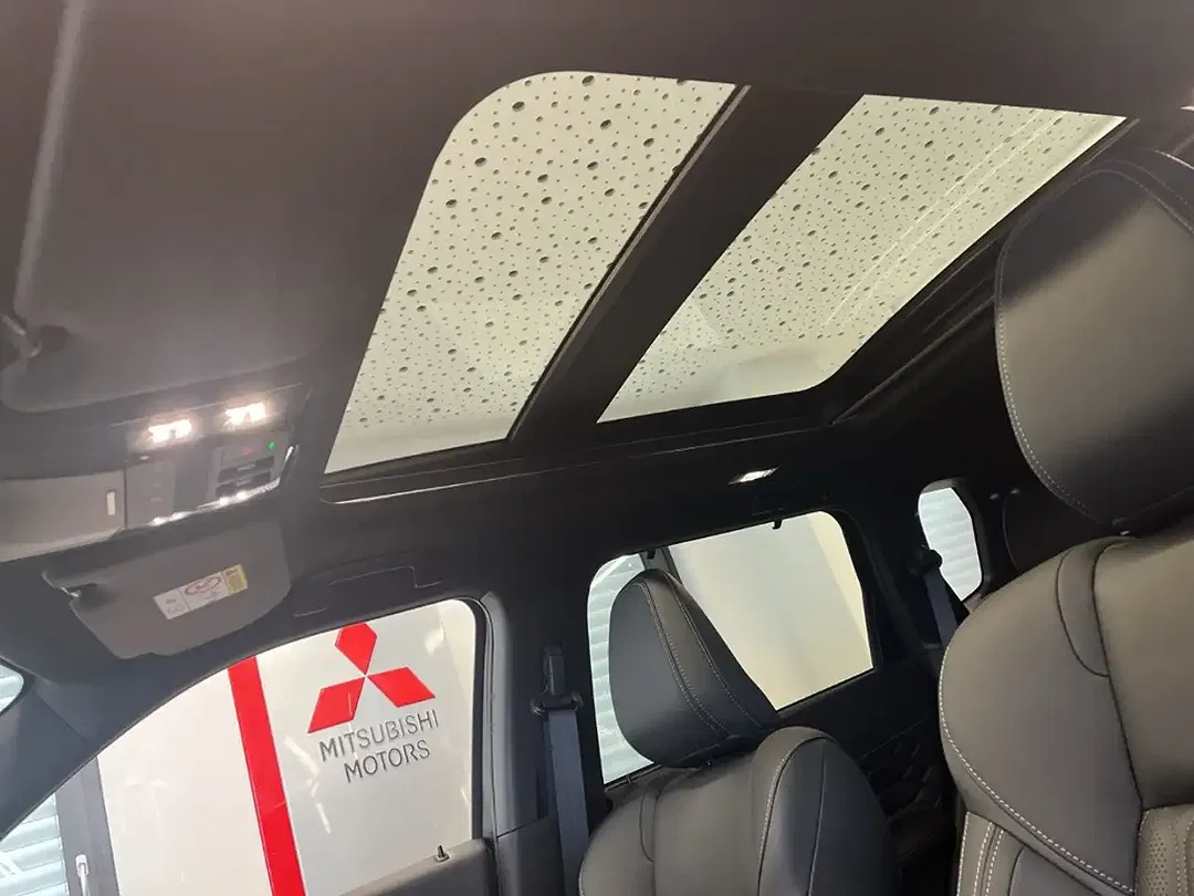 Mitsubishi Outlander - Thumbnail 14
