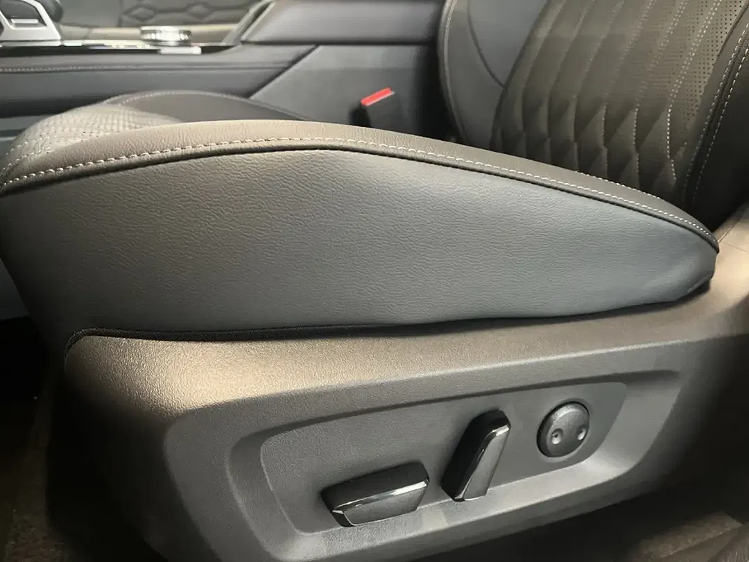 Mitsubishi Outlander - Thumbnail 9