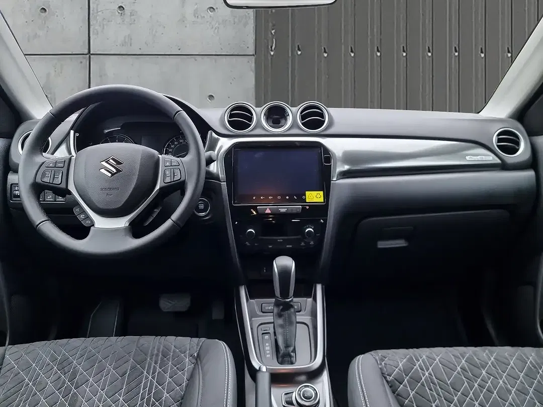 Suzuki Vitara - Thumbnail 10