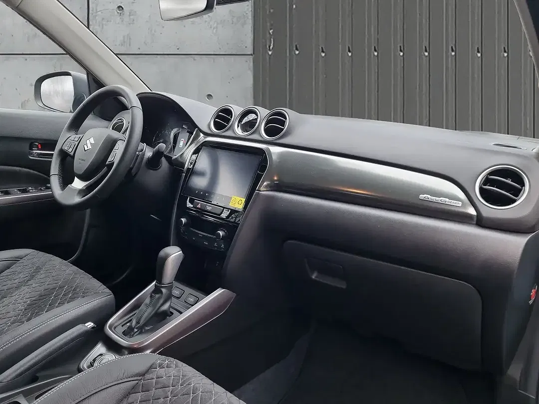 Suzuki Vitara - Thumbnail 13