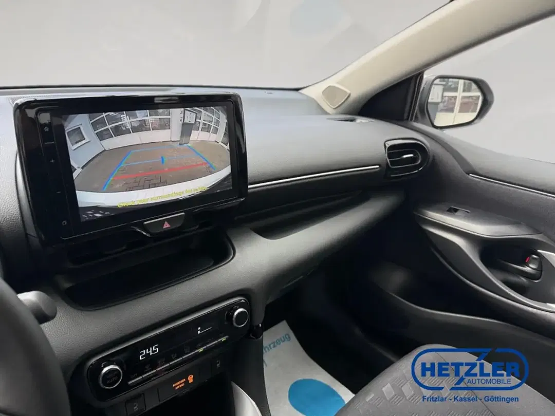 Mazda 2 - Thumbnail 9
