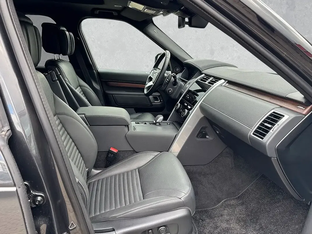 Land Rover Discovery - Thumbnail 3