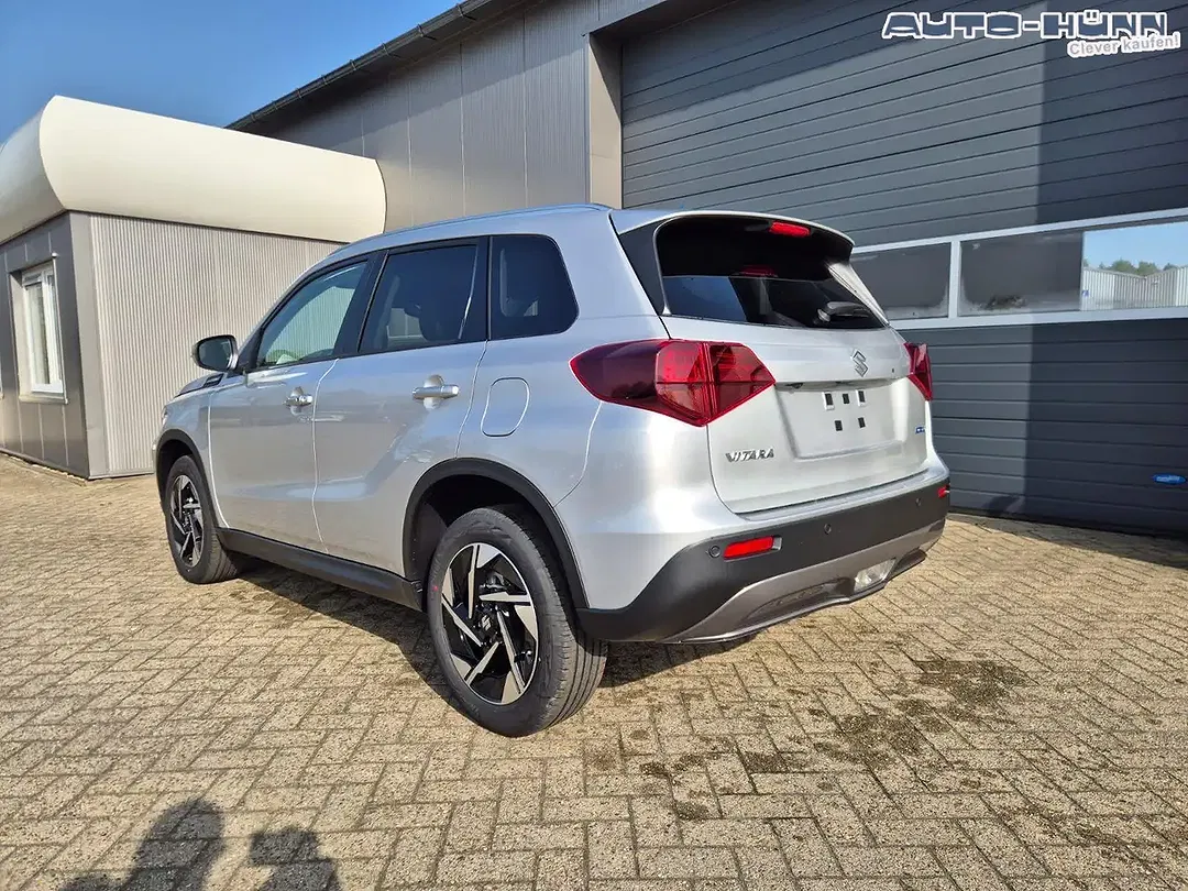 Suzuki Vitara - Thumbnail 3