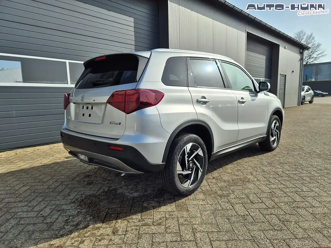 Suzuki Vitara - Thumbnail 5