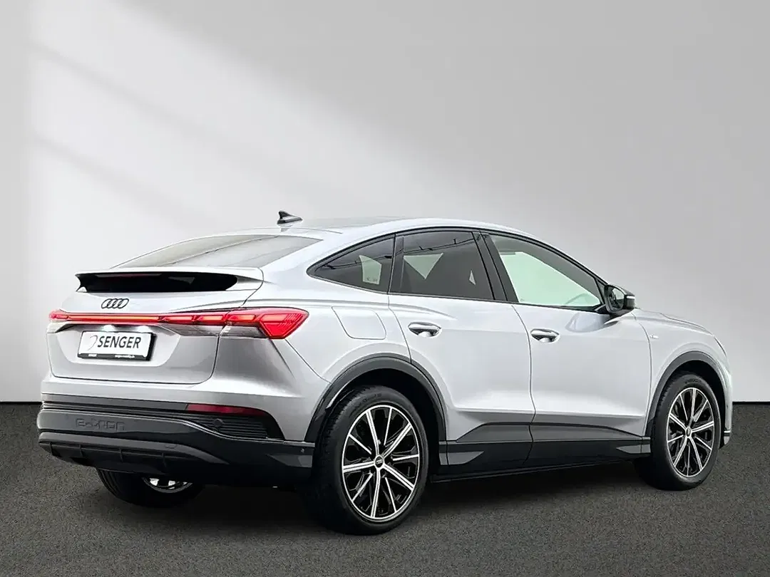 Audi Q4 e-tron - Thumbnail 2