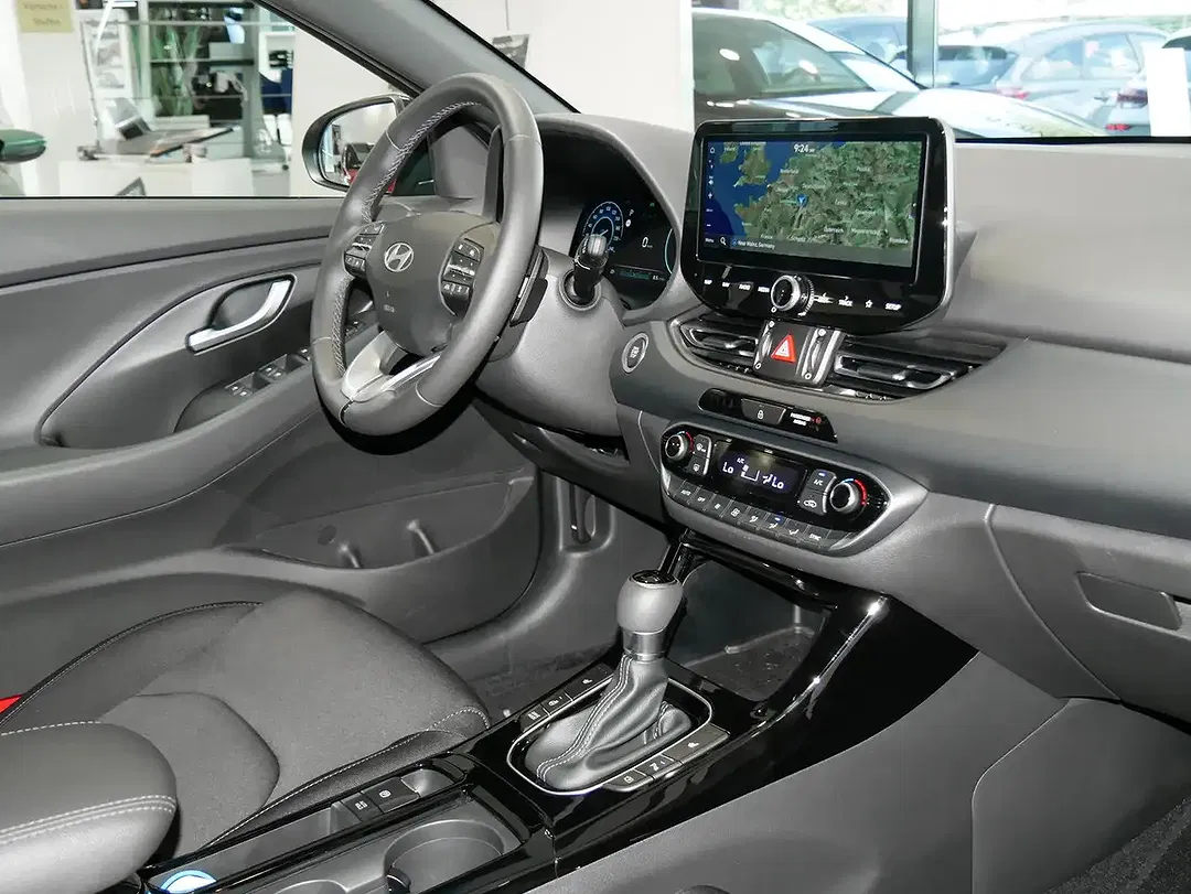 Hyundai i30 - Thumbnail 3