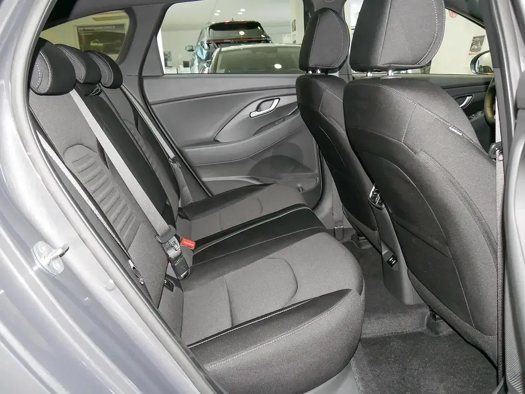Hyundai i30 - Thumbnail 8
