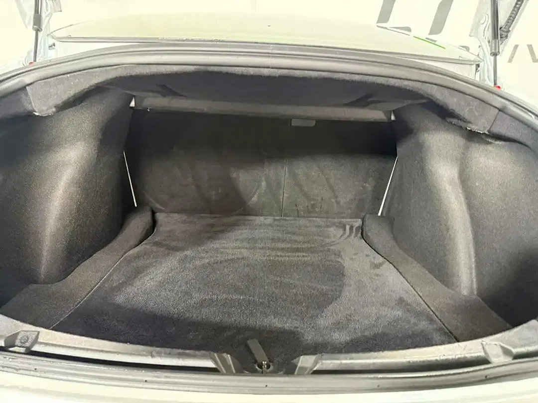 Tesla Model 3 - Thumbnail 12