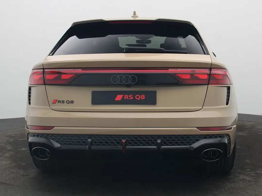 Audi RS Q8 - Thumbnail 4