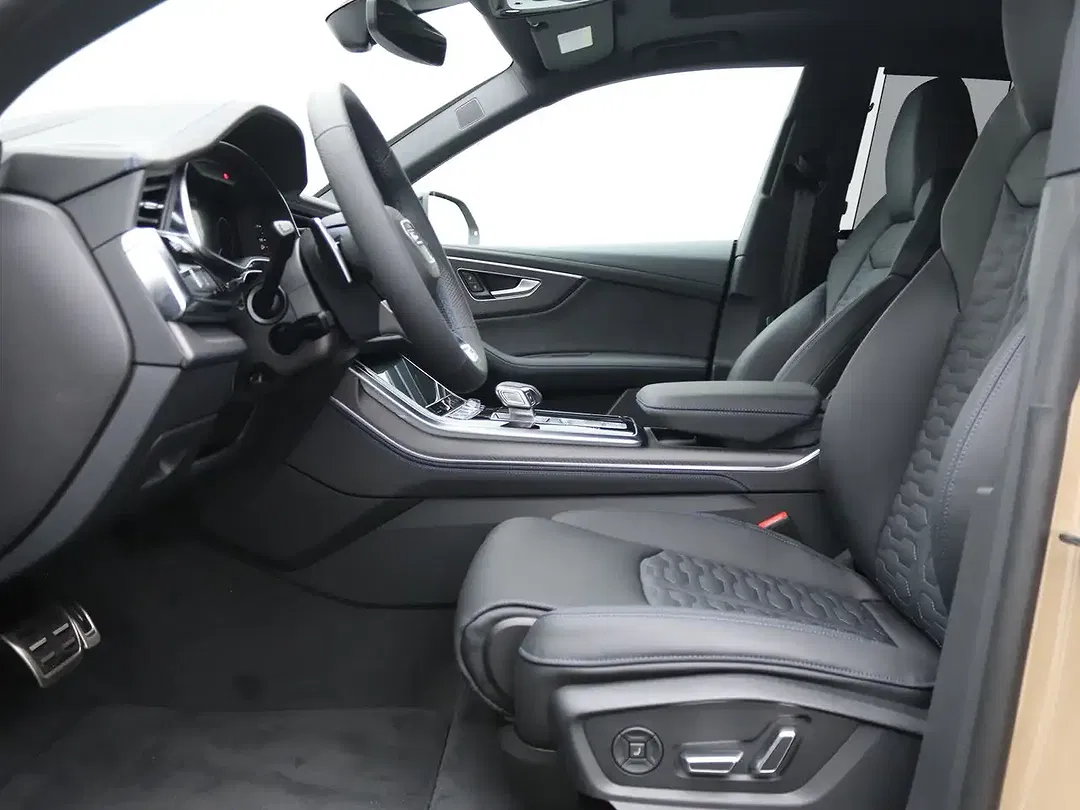 Audi RS Q8 - Thumbnail 8