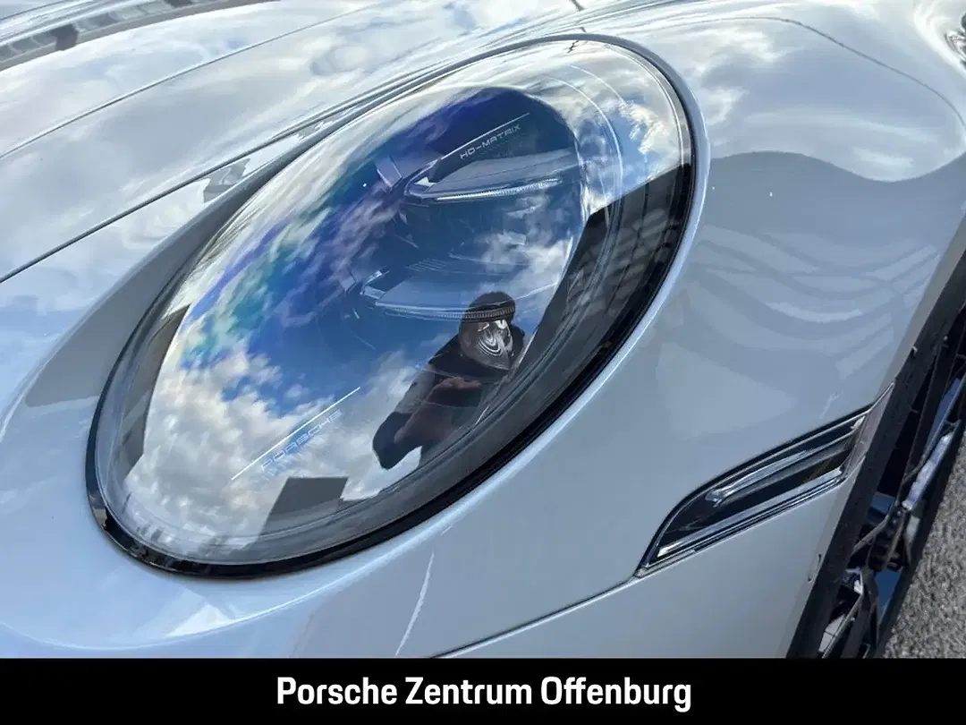 Porsche 992 - Thumbnail 10