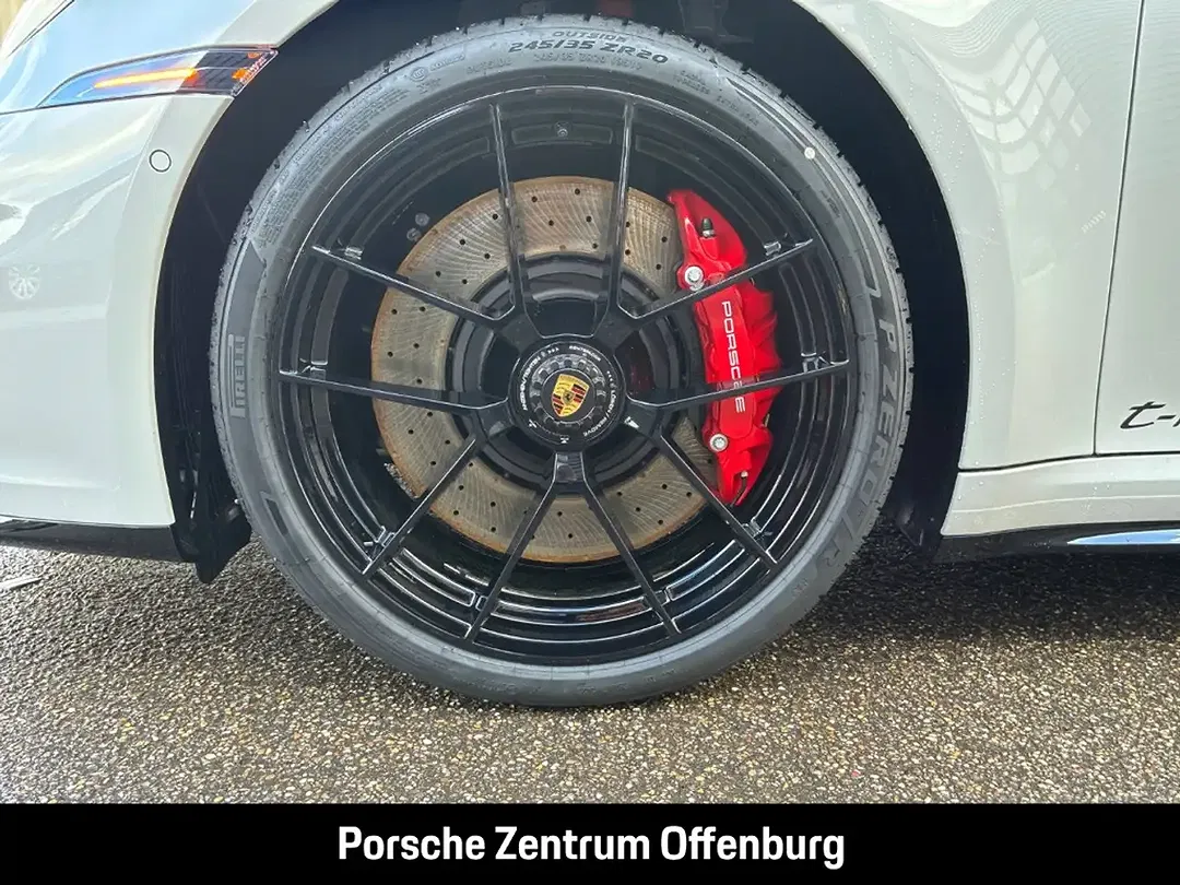 Porsche 992 - Thumbnail 11