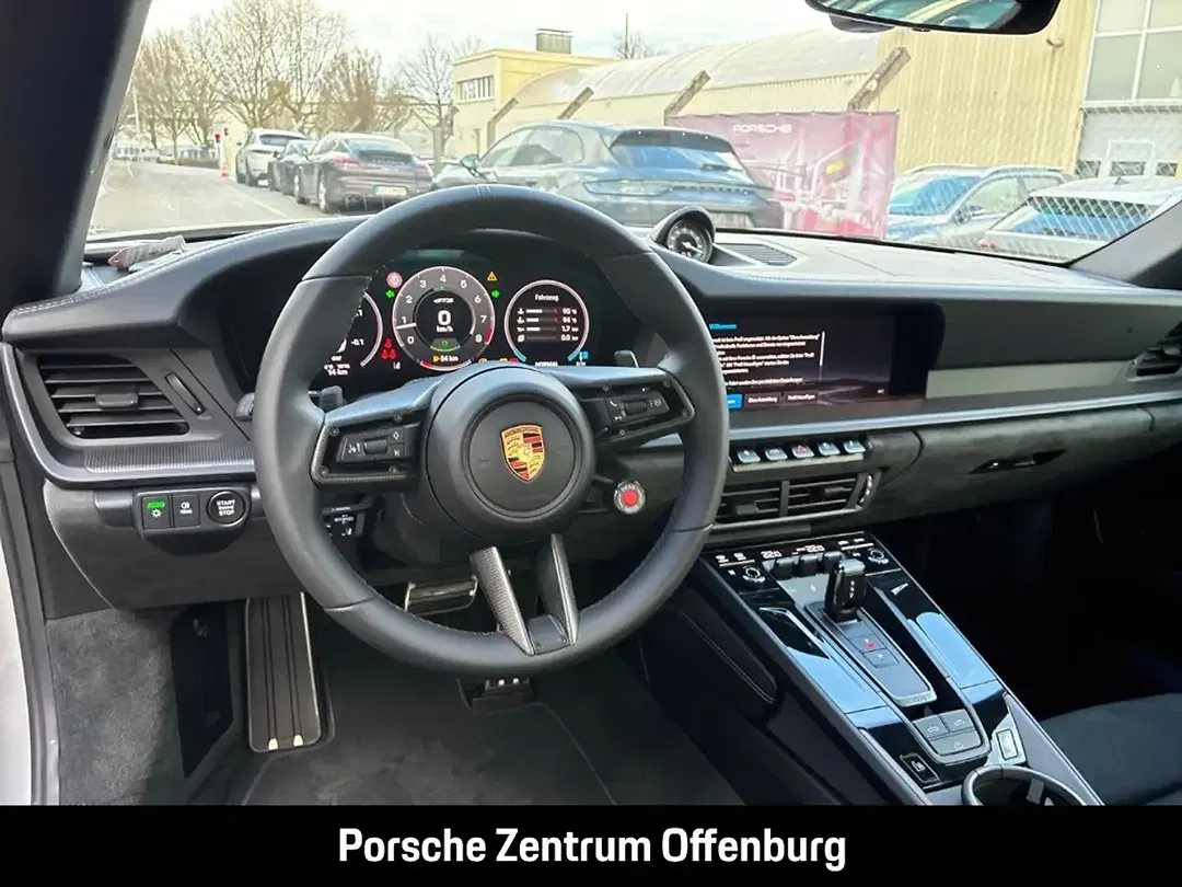 Porsche 992 - Thumbnail 13