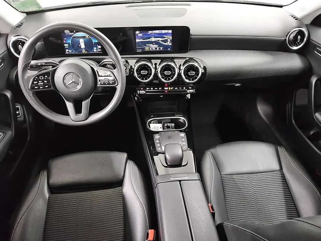 Mercedes-Benz CLA 250 - Thumbnail 4