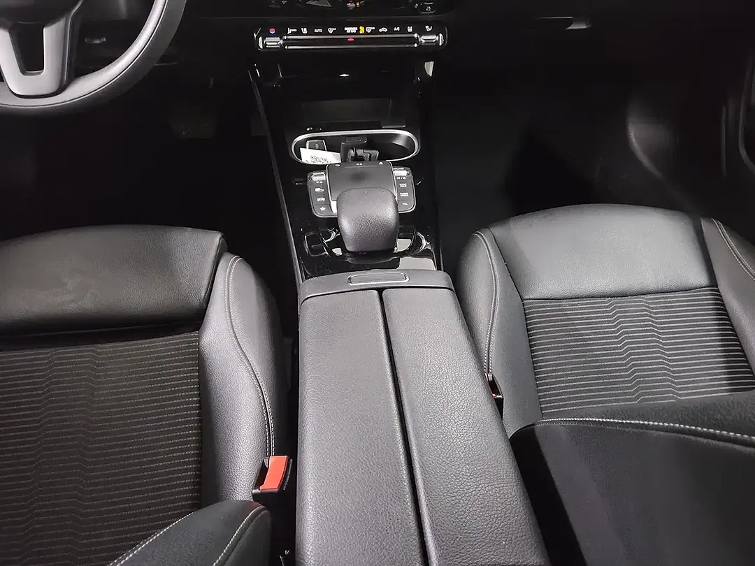 Mercedes-Benz CLA 250 - Thumbnail 5