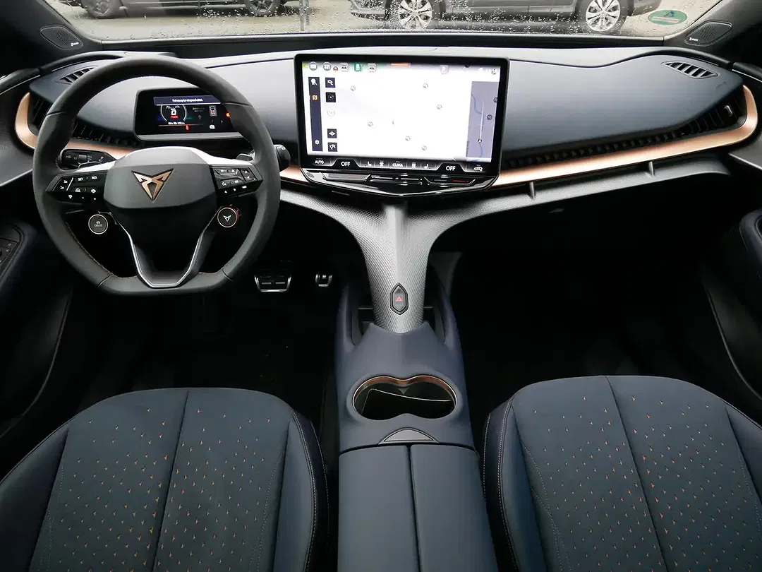 CUPRA Tavascan - Thumbnail 11