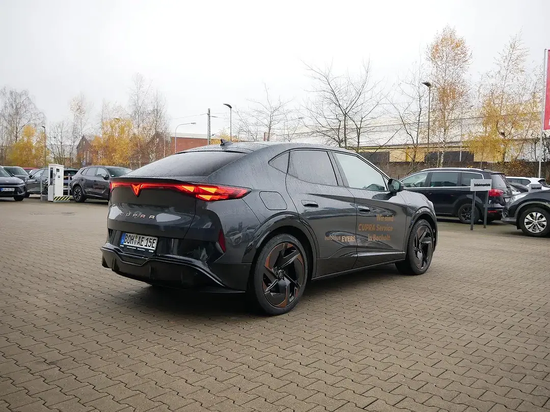 CUPRA Tavascan - Thumbnail 5