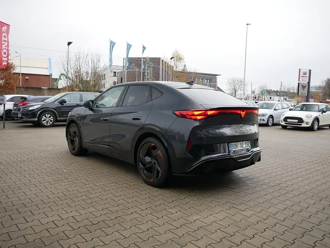 CUPRA Tavascan - Thumbnail 8