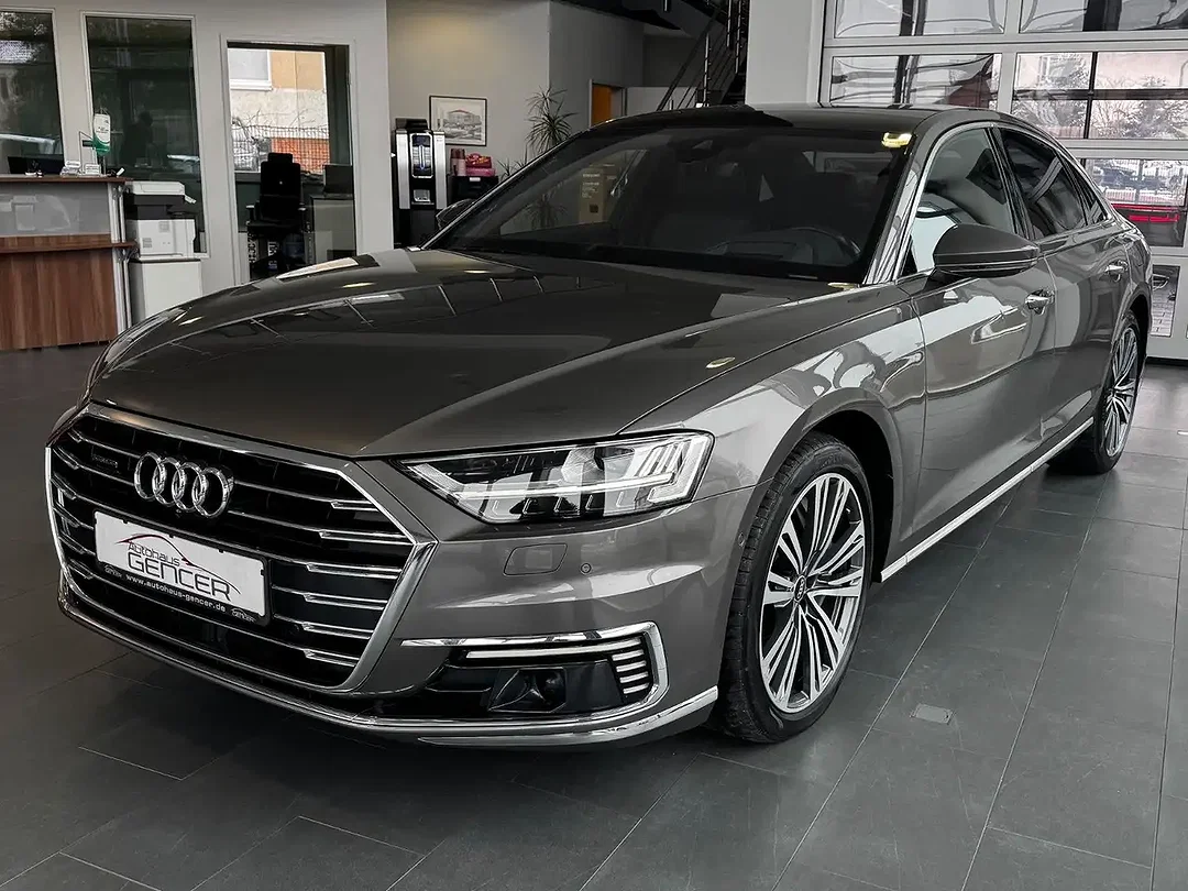 Audi A8 - Afbeelding 1