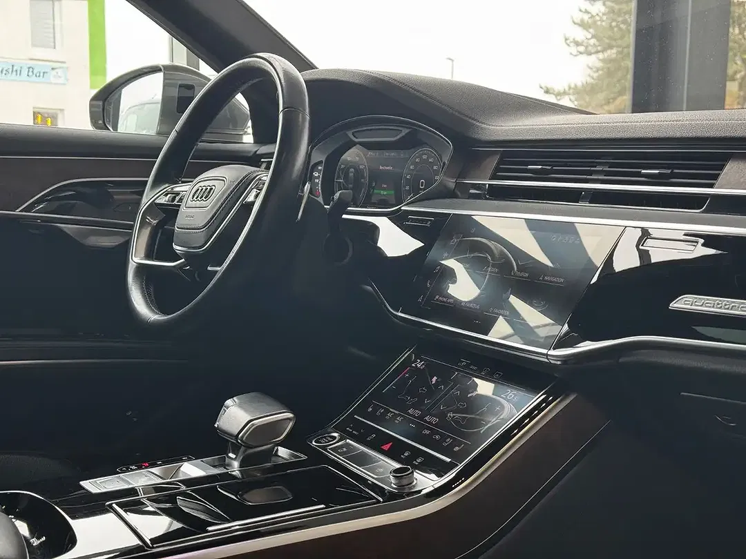 Audi A8 - Thumbnail 15