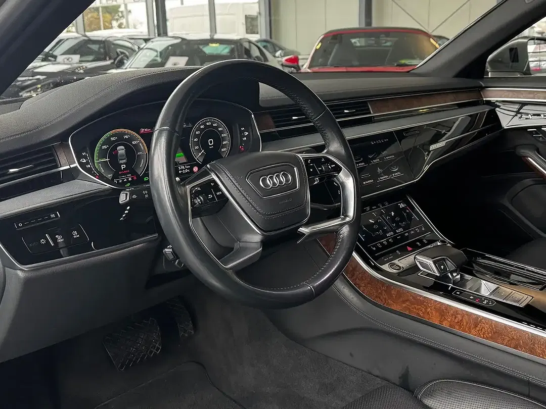 Audi A8 - Thumbnail 7