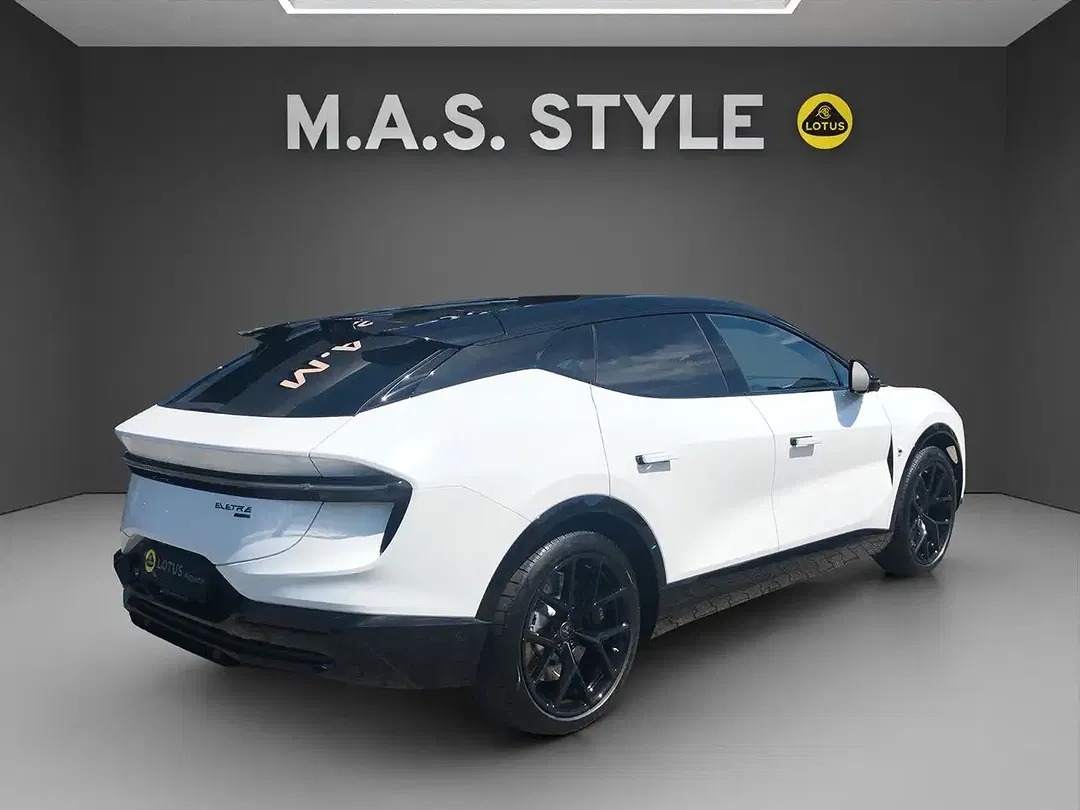 Lotus Eletre - Thumbnail 8