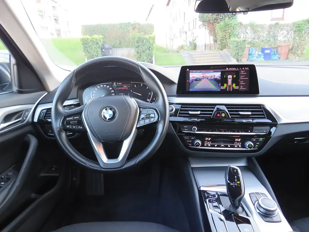 BMW 520 - Thumbnail 11