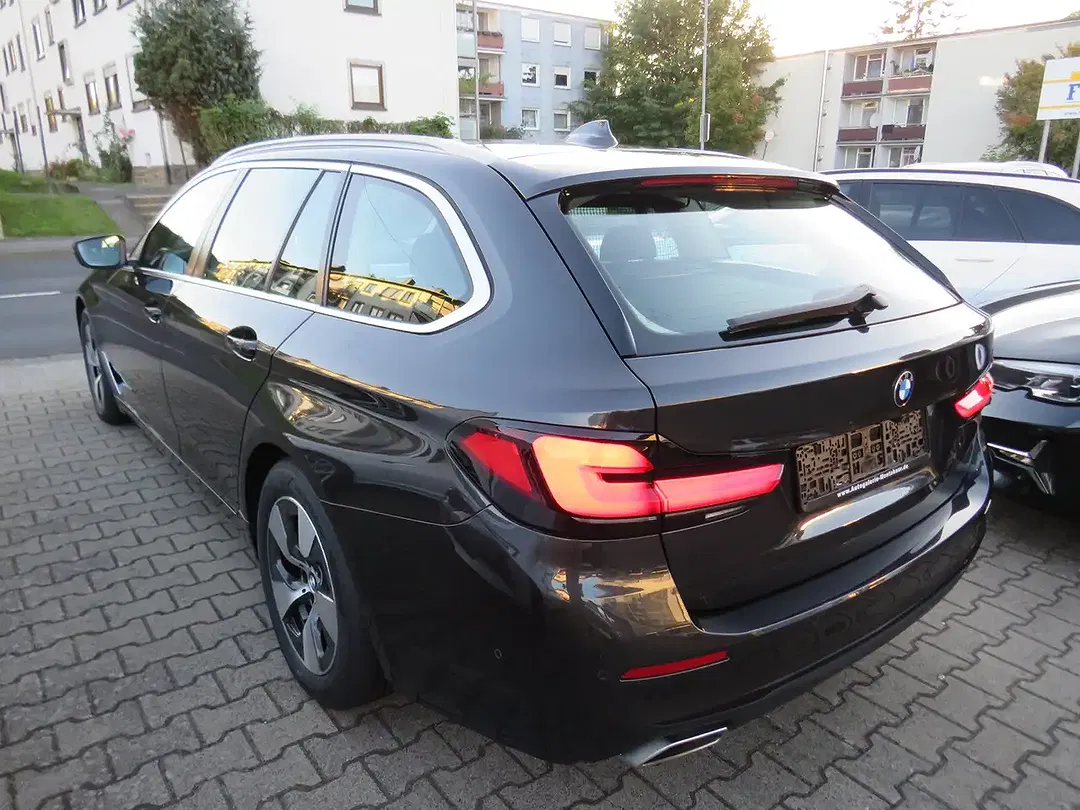 BMW 520 - Thumbnail 4