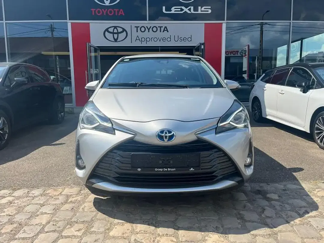 Toyota Yaris - Thumbnail 2
