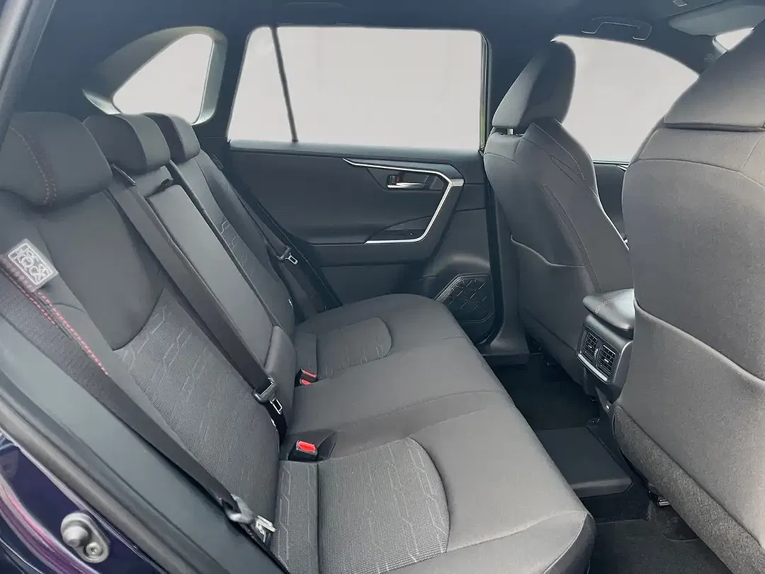 Toyota RAV 4 - Thumbnail 13