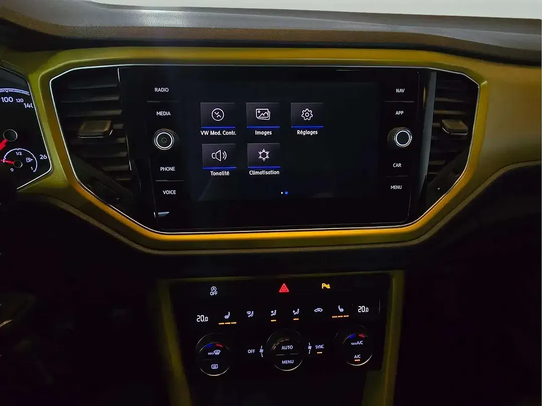 Volkswagen T-Roc - Thumbnail 13