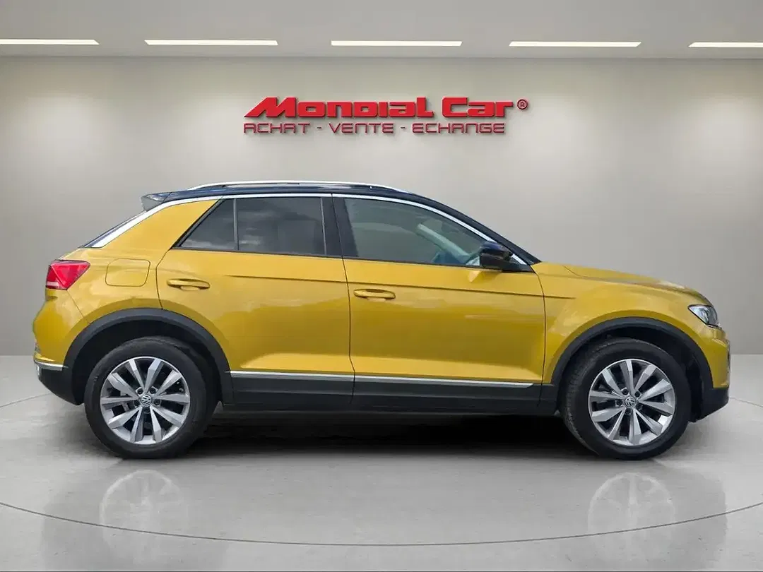 Volkswagen T-Roc - Thumbnail 6