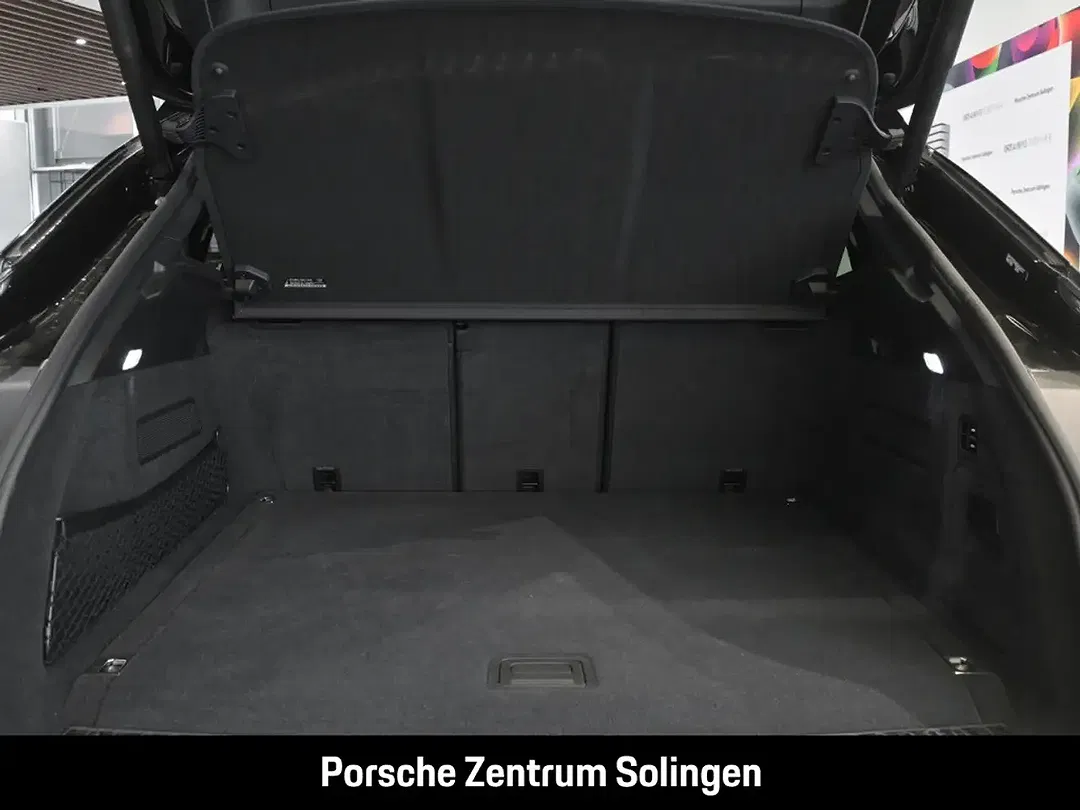 Porsche Cayenne - Thumbnail 10