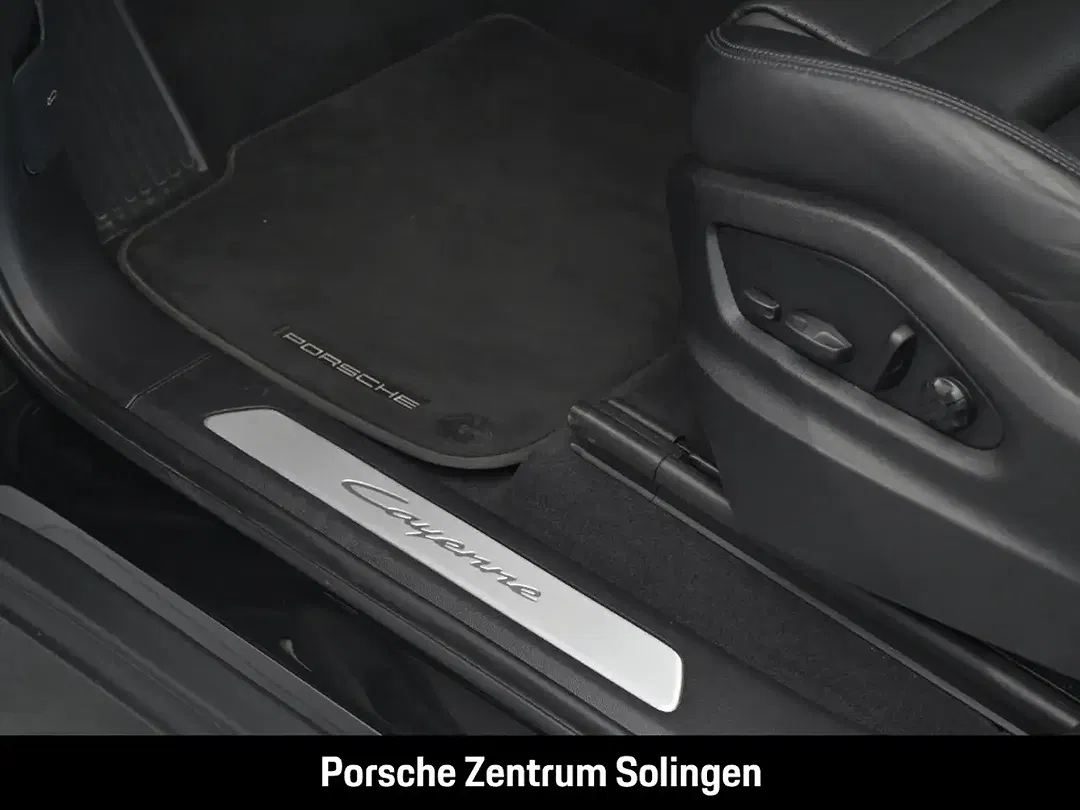 Porsche Cayenne - Thumbnail 13