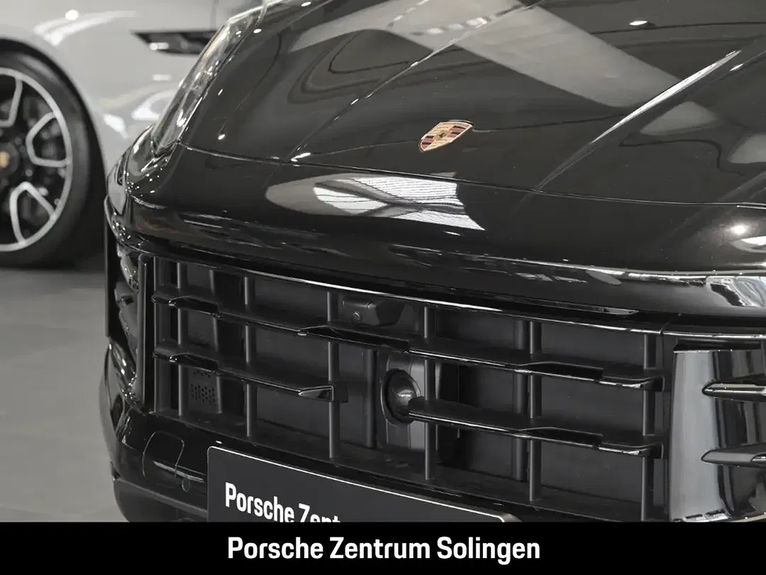 Porsche Cayenne - Thumbnail 7