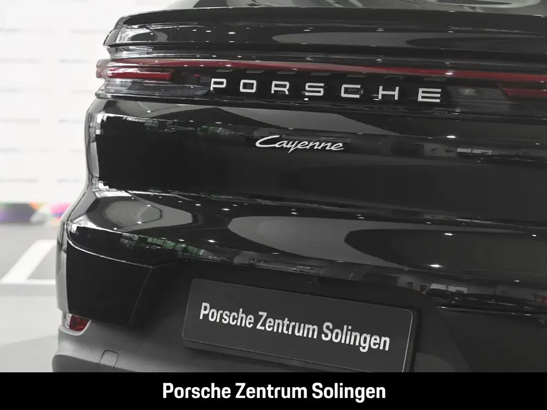 Porsche Cayenne - Thumbnail 8